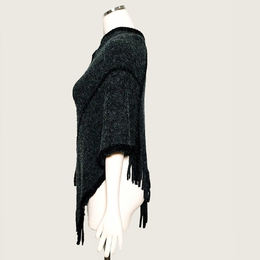 Top It Off Poncho NWT - Picture 5 of 10